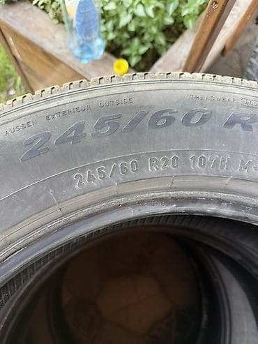 Шины 245 / 60 / R 20, Лето, Б/у, Комплект, Внедорожные (АТ/МТ), Pirelli