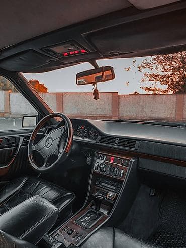 пракат мерсс бана: Mercedes-Benz W124: 1993 г., 3.2 л, Автомат, Бензин, Седан — 6