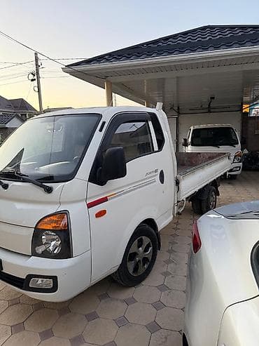 коробка портер 1: Hyundai Porter: 2019 г., 2.5 л, Автомат, Дизель, Пикап — 3