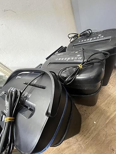 шредеры 9 компактные: Шредер для бумаги Comix S273 в количестве, а также есть другая офисная — 2