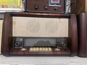 dj контроллеры: Винтажные ламповые радиоприёмники (несколько моделей, СССР/Европа — 2