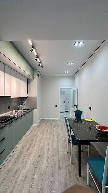 Батирлер: Студия, Чогуу жашоо менен, Толугу менен эмереги бар — 8