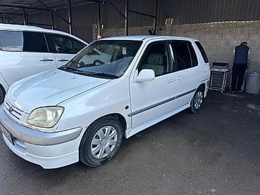 тайота раум 2004: Toyota Raum: 2002 г., 1.5 л, Автомат, Бензин, Хэтчбэк — 3