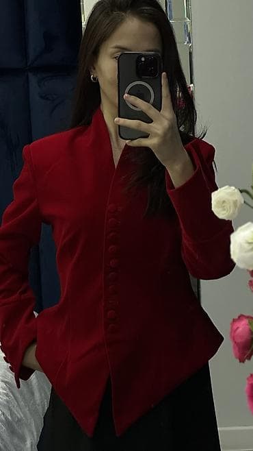 белье женские: Женский жакет, ярко‑красный и черный - Приталенный силуэт с — 2