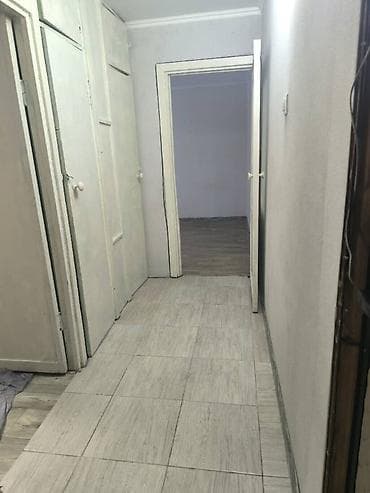 72: 2 комнаты, 43 м², 10 мкр 104 серия, 1 этаж — 5