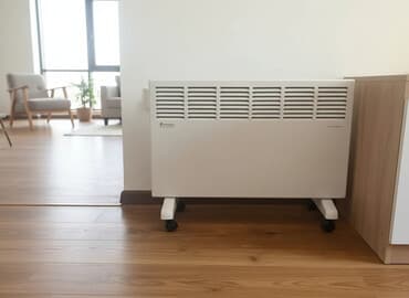 системы охлаждения qube: Электрический обогреватель Конвекторный, Напольный, более 2000 Вт — 1