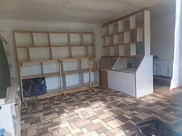 купить бытовку: Торговый павильон/киоск из железа с витринами и стеллажами Размер 5х4 — 3