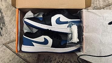 сандали летние: Кроссовки низкие в стиле Jordan 1 Low, цветовая схема — 1