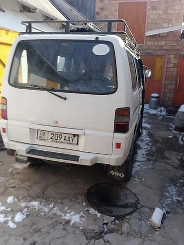 Mitsubishi L300: 1996 г., 2.4 л, Механика, Дизель, Минивэн — 3