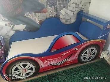 Офис эмереги: Унаа түрүндөгү керебет, Колдонулган, Жыгач — 3