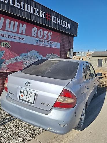 corolla 2022: Toyota Prius: 2000 г., 1.5 л, Вариатор, Гибрид, Седан — 3