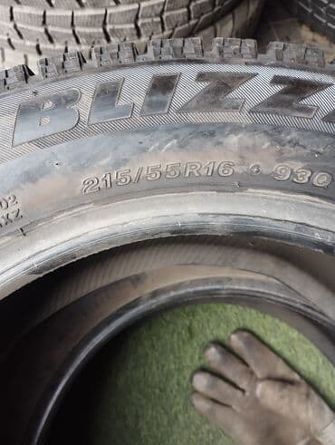 купить зимние шины 21555 r16: Шины 215 / 55 / R 16, Зима, Б/у, Пара, Легковые, Япония, Bridgestone — 3