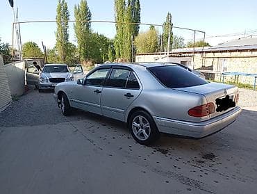 210 cdi: Mercedes-Benz E-Class: 1995 г., 2 л, Автомат, Бензин, Седан — 5