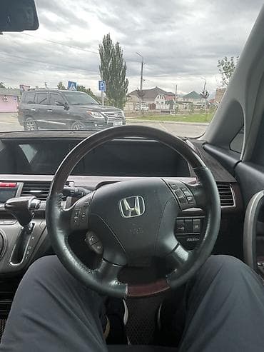 поменяю: Honda Elysion: 2004 г., 3 л, Автомат, Газ, Минивэн — 6