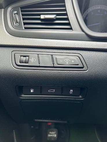 huyndai sonata: Hyundai Sonata: 2020 г., Автомат, Бензин, Седан — 6