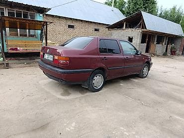 бампер на пассат: Volkswagen Vento: 1993 г., 1.8 л, Механика, Бензин, Седан — 3