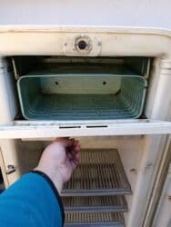 советская плитка: Холодильник Б/у, Однокамерный — 11