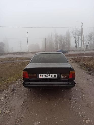 купить авто с пробегом от хозяина: BMW 5 series: 1992 г., 2 л, Механика, Бензин, Седан — 5