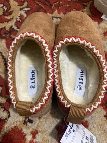 обувь для малышей: Новые тапочки-слиперы из Америки По стельке 17см наш 27размер - — 2