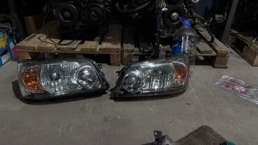 запчасти на тойота хайлендер: Комплект передних фар Toyota 2005 г., Б/у, Оригинал, США — 1