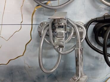 шланги поливные: Смеситель для душа с ручным душем и гибким шлангом. Хромированная — 2