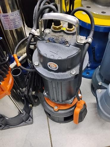 костюм на выписку: Погружной дренажный/фекальный насос с поплавковым выключателем — 1