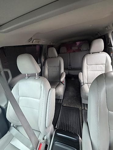 банан водный: Toyota Sienna: 2018 г., 3.5 л, Автомат, Бензин, Минивэн — 6