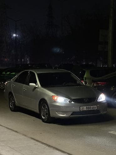 Toyota: Toyota Camry: 2005 г., Седан — 1
