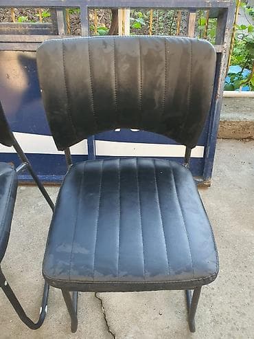 столы с колёсами: Стул для кафе, ресторанов, Железо, цвет - Черный — 3