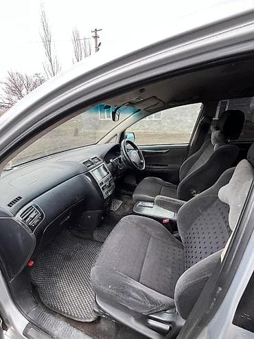 Toyota: Toyota Ipsum: 2003 г., 2.4 л, Автомат, Минивэн — 3