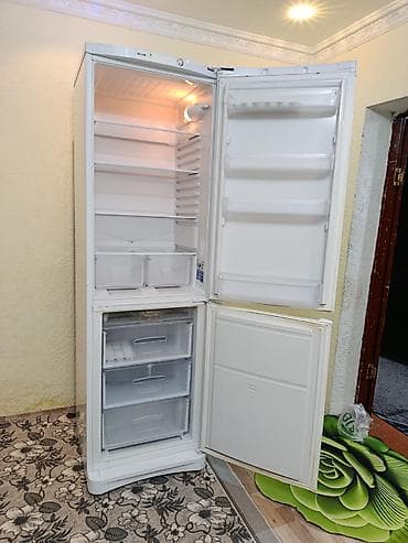 лабо рефрижатор: Холодильник Indesit, Б/у, Двухкамерный, De frost (капельный), 60 * 2 * 60 — 7