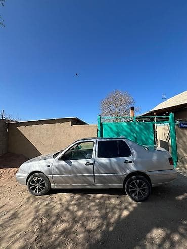 монопрыск 1 8: Volkswagen Vento: 1993 г., 1.8 л, Ручные, Газ — 1