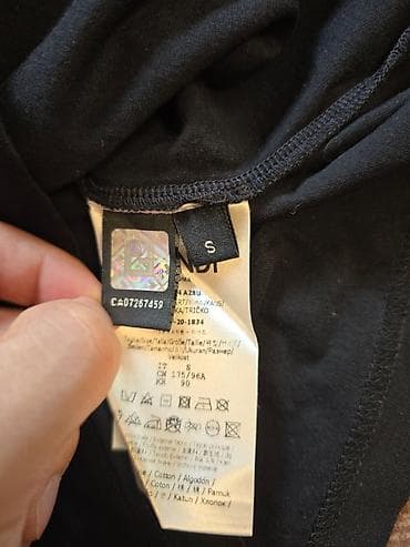 Мужская одежда: Мужская футболка, S, Fendi, Б/у, цвет - Черный, Самовывоз, Платная доставка — 3