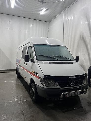 ремонт автомойки высокого давления: Грузовик, Mercedes-Benz — 3