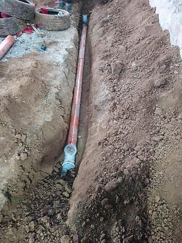 Монтаж наружной канализации и септиков под ключ - Устройство траншей