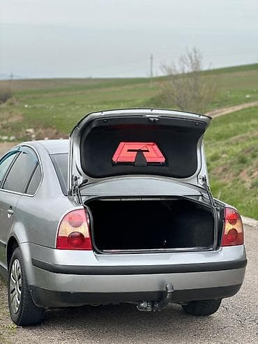 Унаа сатуу: Volkswagen Passat: 2002 г., 2 л, Кол менен иштөөчү, Бензин, Седан — 5