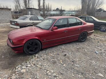 обмен с вашей доплатой: BMW 5 series: 1991 г., 3 л, Механика, Бензиновая, Седан — 1