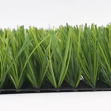 натуральный газон: Искусственная трава с коротким, плотным ворсом зеленого цвета — 1