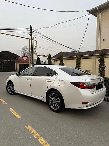w210 55: Lexus ES: 2017 г., 2.5 л, Вариатор, Гибрид, Седан — 4