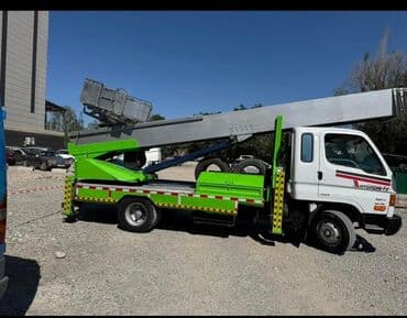 купить грузовой автомобиль с манипулятором бу: Автовышка, 2008 г. — 3