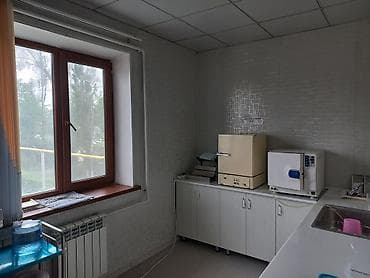 тандыр нан аренда: Аренда офисов, 350 м², В административном здании, 1 линия, С оборудованием, С отдельной кухней — 2