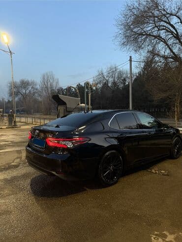 taeta: Toyota Camry: 2020 г., 2.5 л, Автомат, Гибрид, Седан — 3