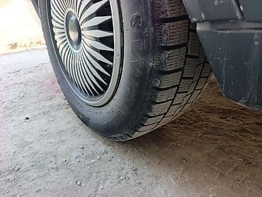 ли 9 авто: Mercedes-Benz 190: 1990 г., 1.8 л, Механика, Бензин, Седан — 6