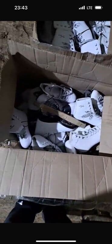 Коньки: Оптовая партия коньков: хоккейные, фигурные и раздвижные. Конькилер — 3