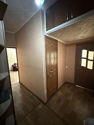 70: 1 комната, 40 м², 11 мкр 105 серия, 4 этаж, Косметический ремонт — 6