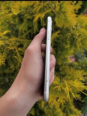 lphone 11: IPhone 11, Б/у, 128 ГБ, Белый, Защитное стекло, Коробка, 71 % — 2