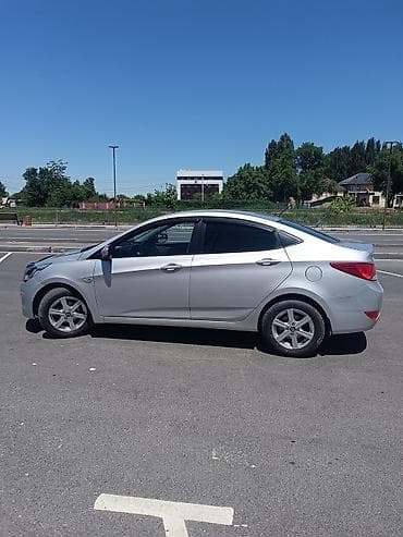 Hyundai Accent: 2015 г., 1.4 л, Механика, Бензин, Седан — 3