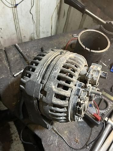 корпуса 500 вт: Генератор Mercedes-Benz 2002 г., Б/у — 1