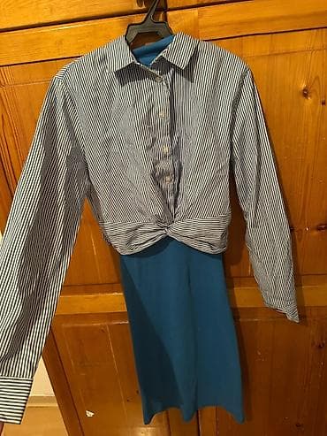 Платье-микс 2-в-1: синее трикотажное миди + верх-рубашка в тонкую