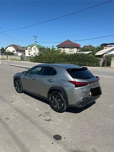 Продажа авто: Lexus UX: 2019 г., 2 л, Вариатор, Гибрид, Кроссовер — 4